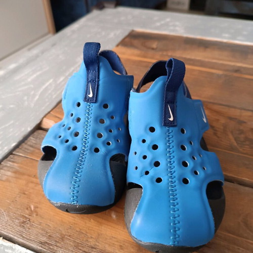 Nike baby boy summer sandals blue size 25 like new