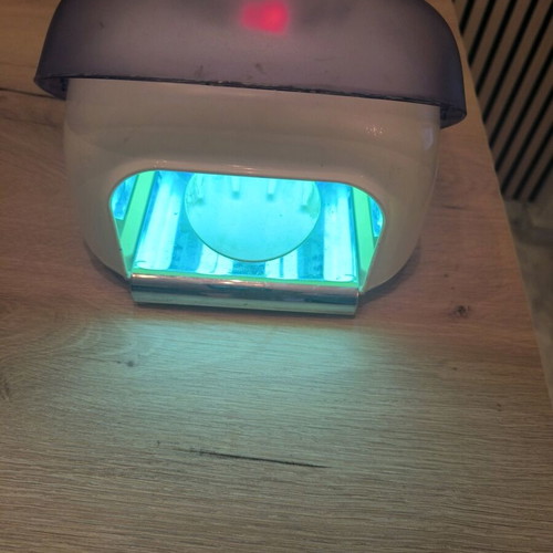 Nail dryer for semi-permanent used, professional for drying nails