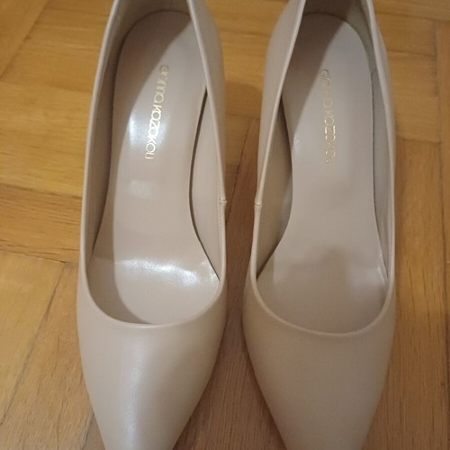Gianna Kazakou beige pumps size 40 new