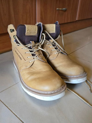 Jack & Jones winter shoes used, men's size 41, beige white