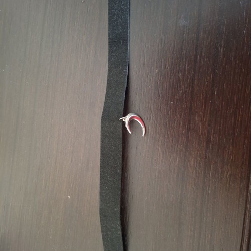Choker with crescent moon motif, black, like new, 33 cm