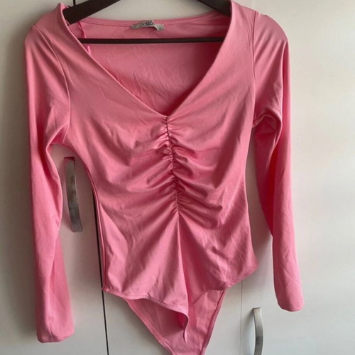 Pink bodysuit like new, size M