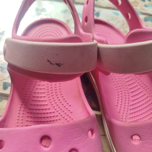 Crocs sandals size 34-35 fuchsia like new