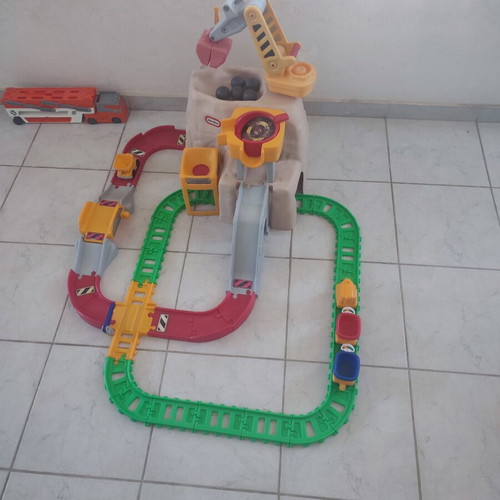 Little Tikes toy used, large and creative