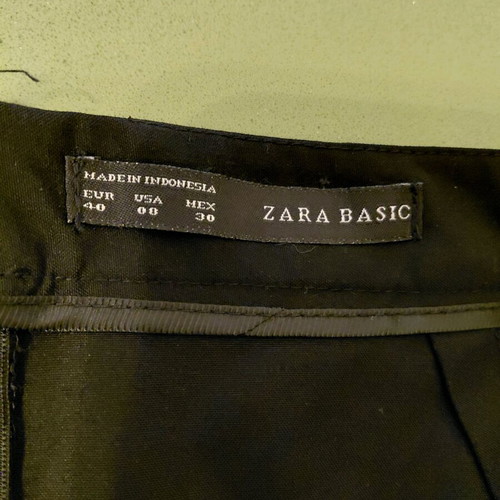 Zara basic office skirt midi large black like new