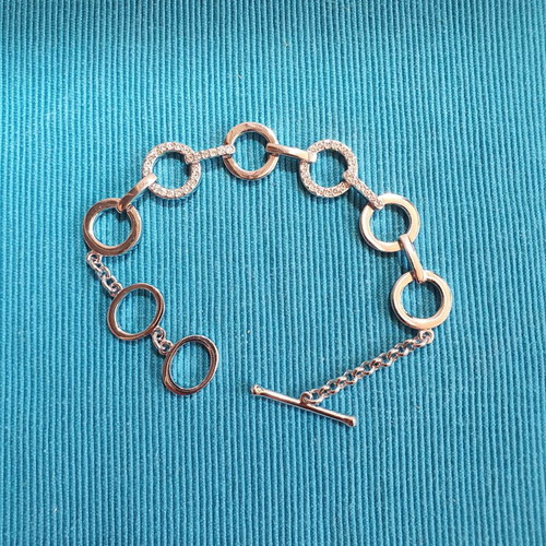 Swarovski bracelet like new, silver tone, adjustable 19 cm
