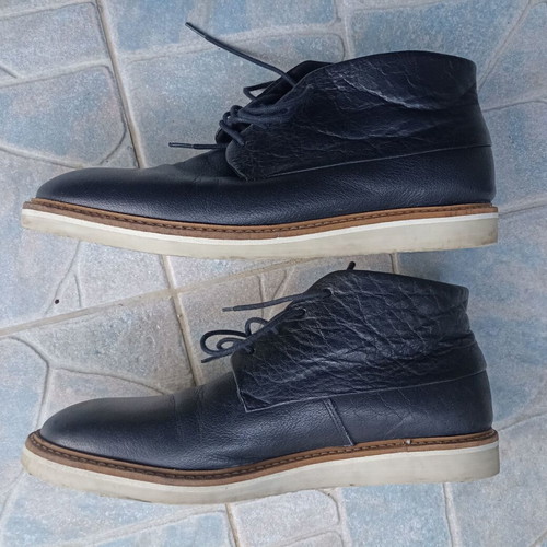 Men's black leather boots size 44 like new