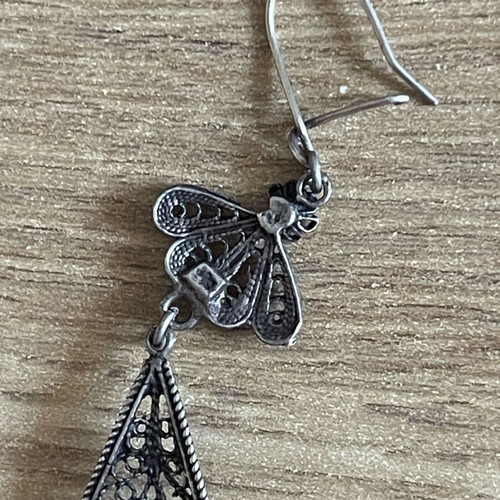 Gianniotika earrings silver 925 like new with filigree and red stone