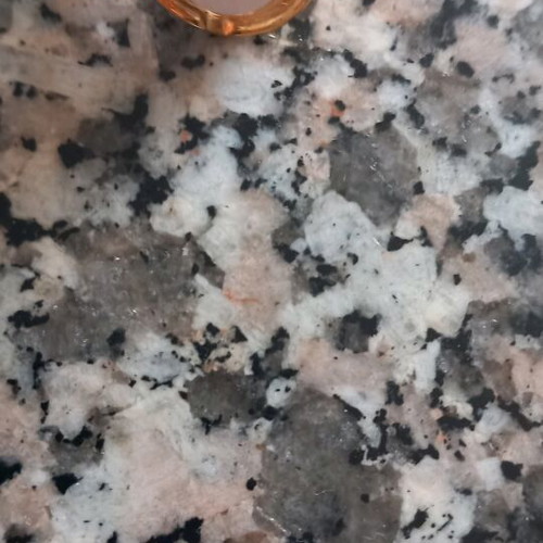 Faux adjustable ring like new