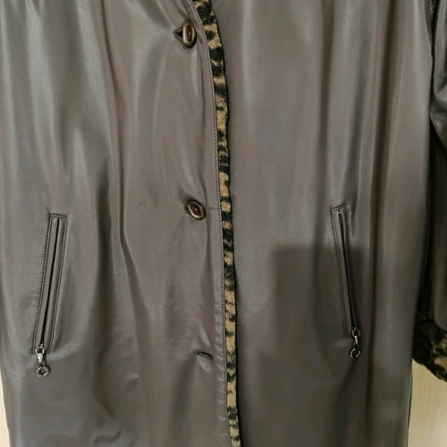 Leather coat with faux fur like new, brown