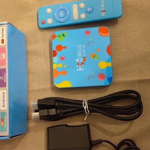 H96 Mini TV Box like new, 4GB RAM, 128GB, Android 9.0, 6K