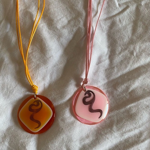Set of two colored necklaces new, pink and orange