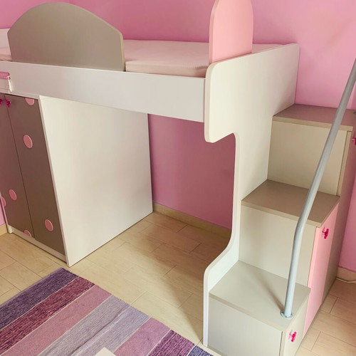 Bunk bed like new with wardrobe without mattress