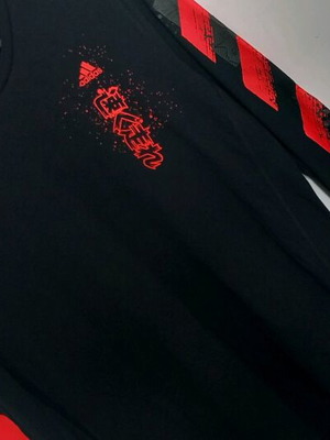 Adidas μπλούζα για 12-14 ετών λεπτή σαν καινούργια, μαύρη και κόκκινη