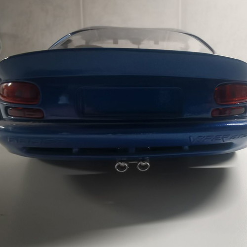 Dodge Viper μεταχειρισμένο, κλίμακα 1:18 Burago