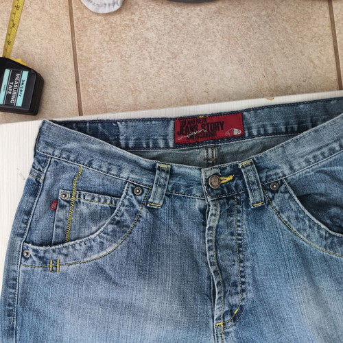 American Vintage Jeans size 32 like new, classic blue denim