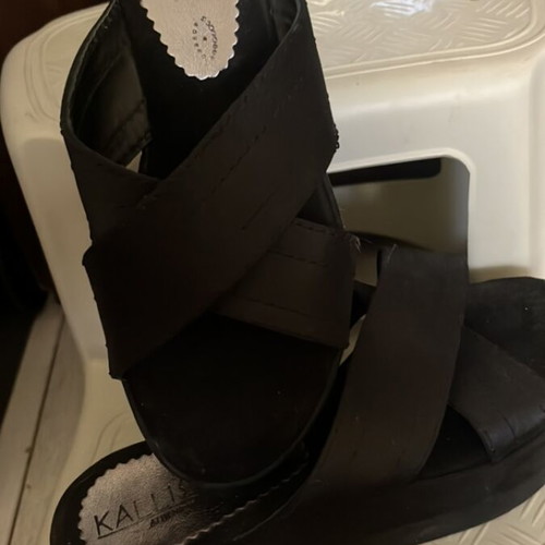 Kallisto platform sandals size 38 like new, black and grey