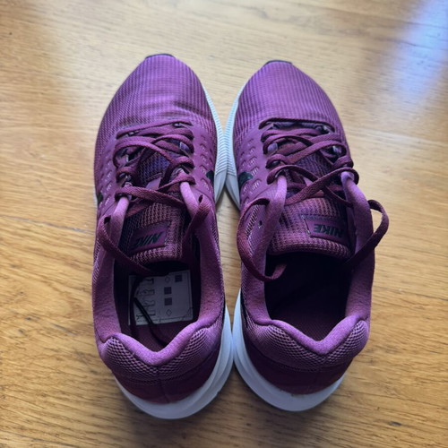 Nike Downshifter 7 Tea Berry running shoes like new, size 40