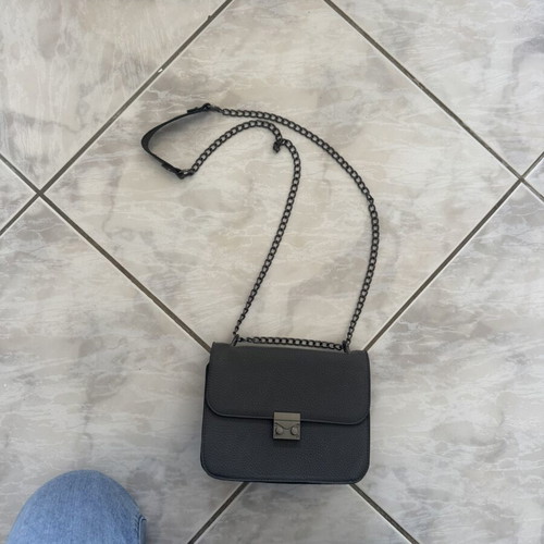 Shoulder bag like new, no defects