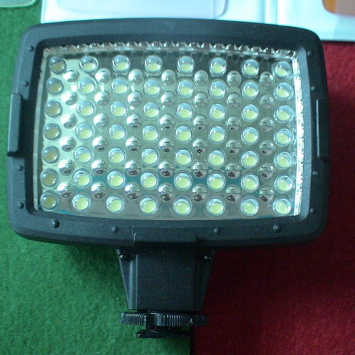 Nanguang CN-LUX560 portable LED video light like new