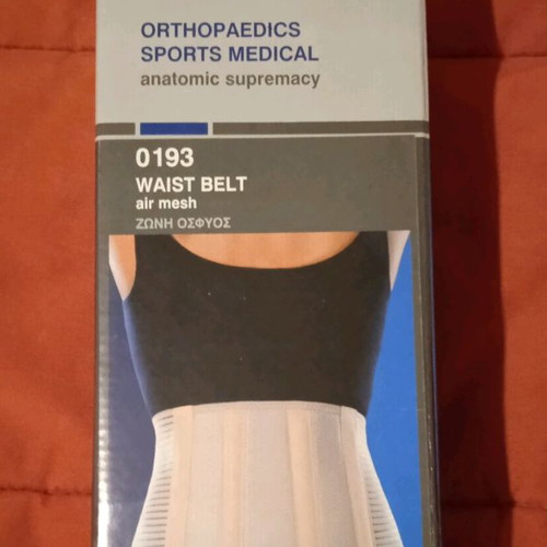 Waist belt used, size M, with 4 metal supports