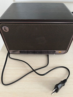Edifier Bluetooth D32 bookshelf speaker like new