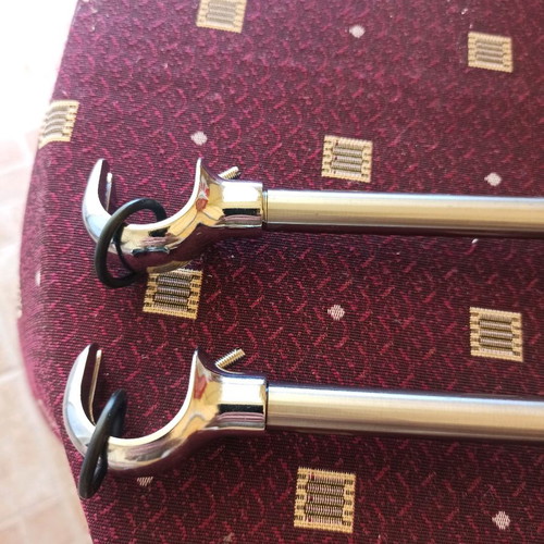 Curtain supports and rings used, 2 supports 20 inox rings