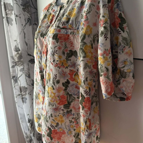 Vintage women shirt viscose M-L like new, multicolor