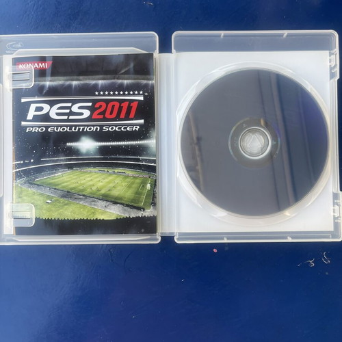 Pro Evolution Soccer 2011 PS3 game like new