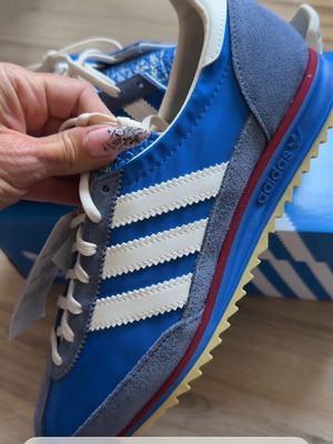 Adidas SL 72 RS sneakers new, blue, size 40