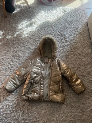 Orchestra girls' jacket 10 years used, gold color
