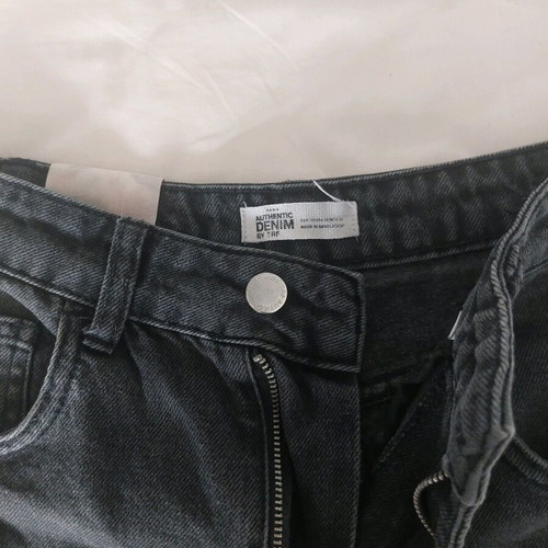 Zara denim shorts like new, black to dark grey, mom fit, size 32