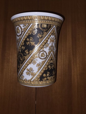 Versace vase brand new, authentic