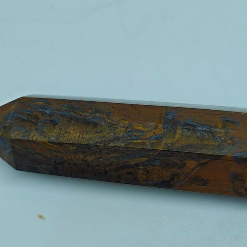 Tiger Iron crystal tower shaped like new 8 cm