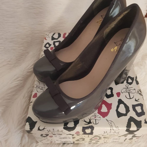 Miss KG By Kurt Geiger Grey Patent Court Shoes Size 38 Like New