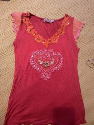 Blouse with lace and stones like new, burgundy