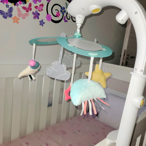 Taf Toys crib mobile new with music and projector