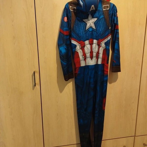 Captain America Kids Carnival Costume used, large, 12 years