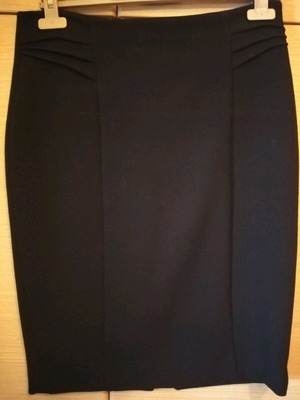 Zara pencil skirt black medium like new
