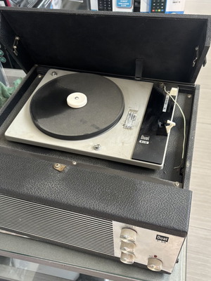Dual P50 συλλεκτικό φορητό πικάπ