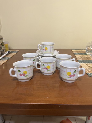 Cup and saucer set like new, pack of 6