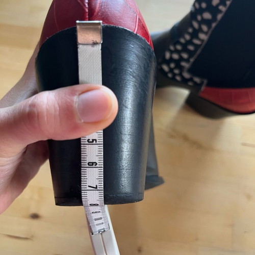 Black leather Vavoulas boots used, size 36