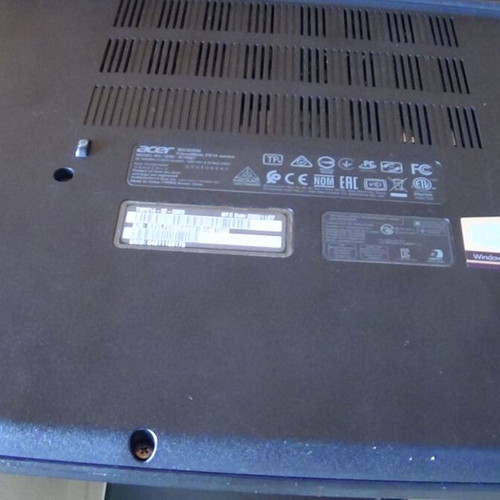 Acer TravelMate P214-52 laptop like new with Intel Core i5, 8GB RAM, 256GB SSD
