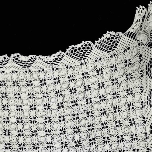 Handmade embroidery set of 4 pieces with crochet used