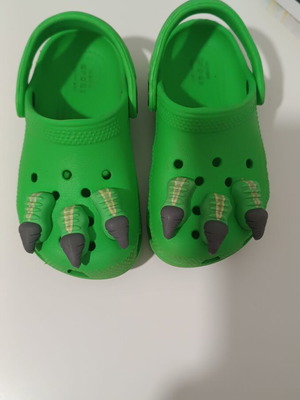 Crocs C9 clogs like new, size 25-26