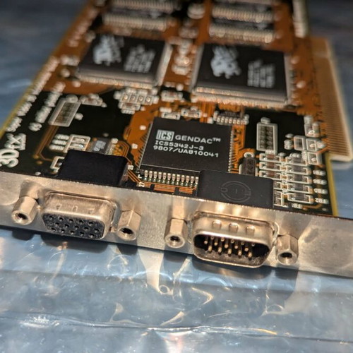Guillemot Maxi Gamer 3D PCI 3DFX Voodoo 1 graphics card pair