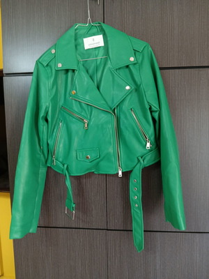 Stradivarius women's faux leather jacket size L like new, green