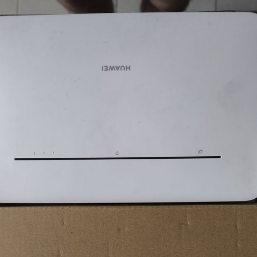 Huawei B535-235a 4G+ Modem Router like new
