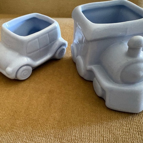 Porcelain bonbonnieres train and car in blue and purple, like new