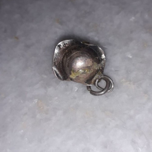 Vintage pendant used with semi-precious stone